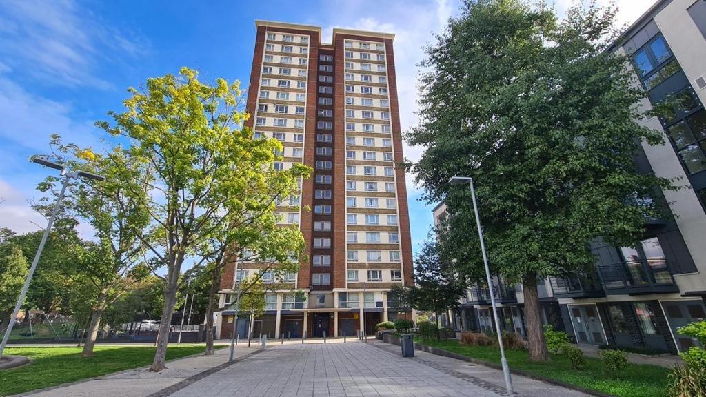 Cosy 2-Bedroom Flat In Finsbury Park, Modern, Convenient & Close To Central London! Εξωτερικό φωτογραφία